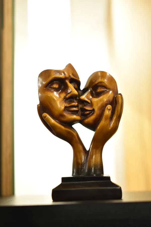 ESA_0442 double statue - Image 1